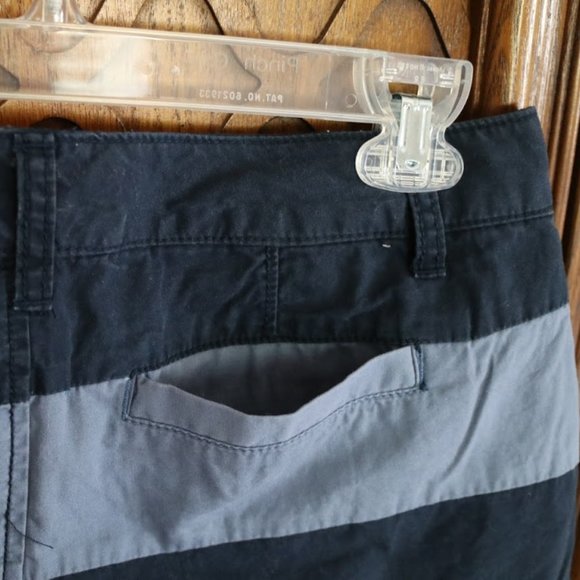 3/$15 OLD NAVY Nautical Colorblock Striped Cotton Shorts - Size 2 - Picture 12 of 16